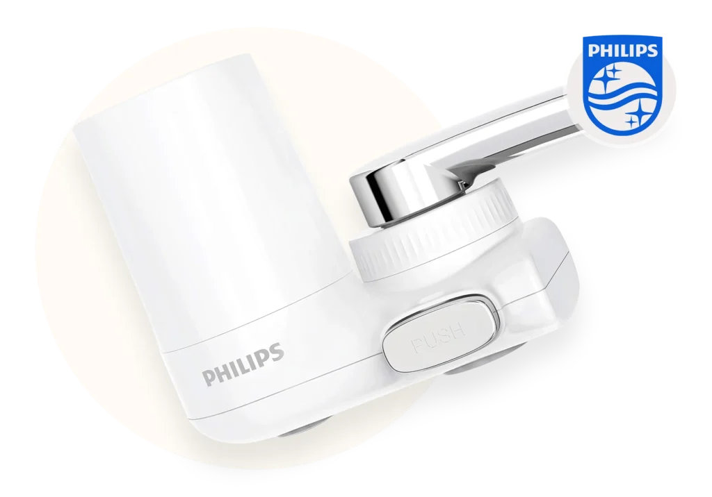 Filtro acqua rubinetto Philips installato in cucina أو Risparmio con filtro per rubinetto